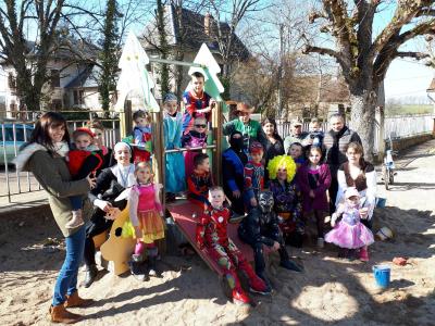 Les enfants de clamerey ont revetu leurs plus beaux costumes pour feter carnaval photo lbp dr 1646563248